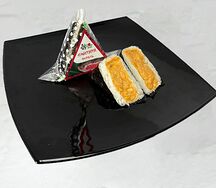 Онигири с форелью