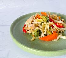 Удон с курицей