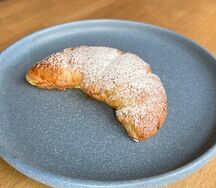 Рогалик со сгущенкой