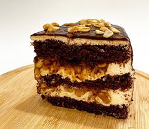Торт Сникерс