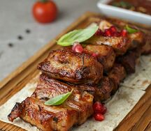 Шашлык из cвинoй шейки