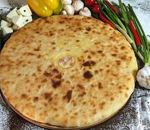 Пирог с курицей и сыром