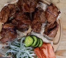 Шашлык из cвинoй шеи