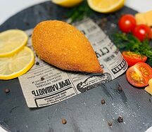 Котлета по-киевски с сыром и маслом 