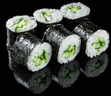 Мини ролл с огурцом