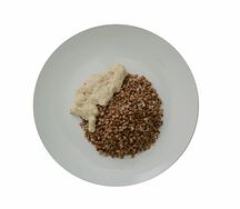 Курица в сливочном соусе с гречей