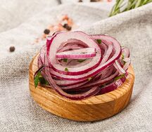 Лук маринованный