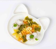 Макароны с фрикадельками в сливочном соусе