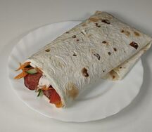 Шаверма в лаваше двойная