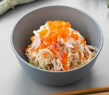 Салат с Коул Слоу с крабом