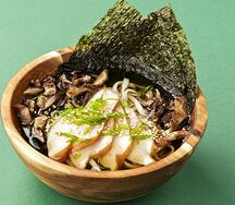 Суп Рамен с курицей и морепродуктами