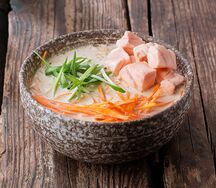 Сливочный суп с лососем