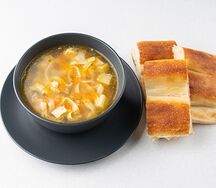 Куриный суп с лапшой