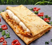 Блин Куриная грудка под соусом
