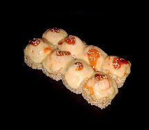 Запечённый лосось с кунжутом под моцареллой