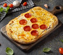 Фирменная пицца Pizza Shop