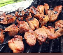 Шашлык из свиных ребрышек на мангале