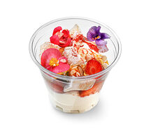 Бри с клубникой