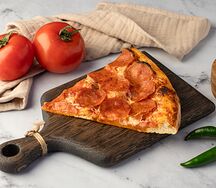 Пицца Пепперони кусок