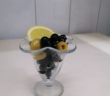 Оливки и маслины