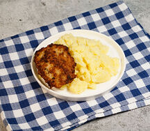 Пюре с куриной котлетой