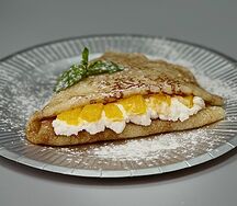 Блин с творогом и апельсиновой мякотью