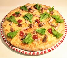 Пицца Цезарь с курицей