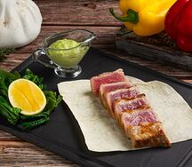 Стейк из тунца на гриле