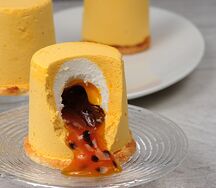 Пирожное Манго-маракуйя