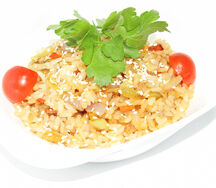 Рис с овощами и коктейльными креветками