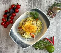 Цезарь с курицей