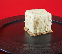 Пирожное фисташка-малина