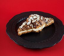 Круассан с английским кремом