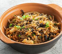 Стир - фрай из фунчозы с кальмаром и креветками