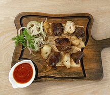 Баранья печень с курдюком