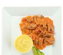 Бефстроганов из говядины с гарниром
