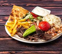 Донер в тарелке