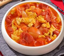 Жареные помидоры с яйцами по-китайски