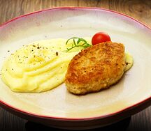Котлета куриная с гарниром