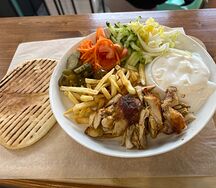 Шаверма на тарелке