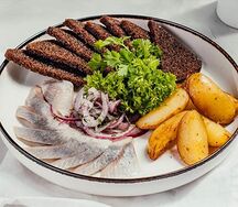 Сельдь с картофелем