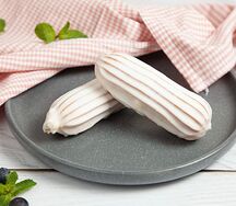 Эклер с заварным кремом