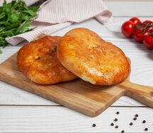 Осетинский пирог с сыром и зеленью