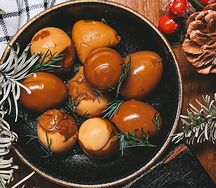 Маринованные перепелиные яйца