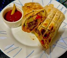Халяль Шаверма на мангале с люля-кебабом