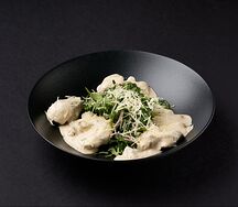 Салат с тёплой куриной печенью
