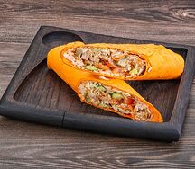 Шаурма в сырном лаваше 