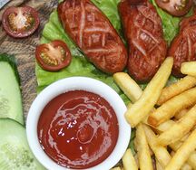 Фри с сосисочками и овощами