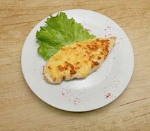 Куриная отбивная с сыром