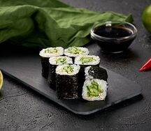 Ролл с огурцом